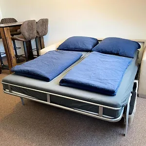 Gut Und Günstig Apartment